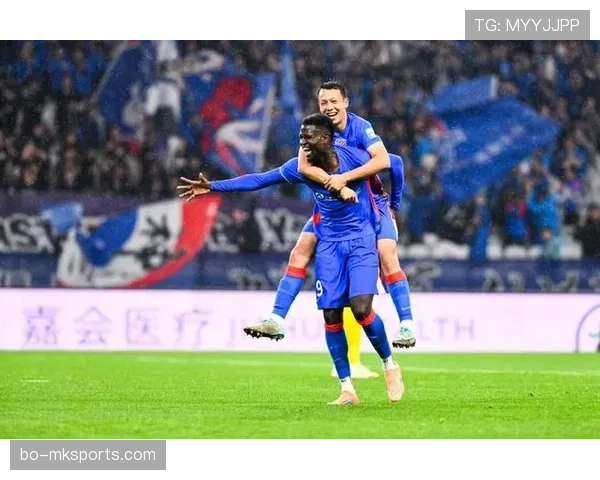 上海申花关键战表现波动，问题被放大对争冠形势产生影响